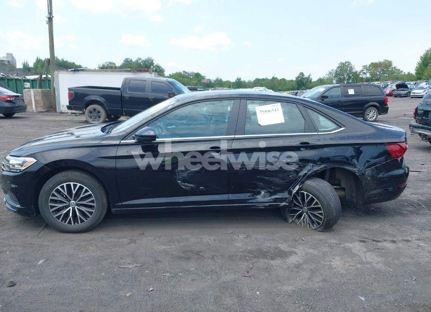 Photo 14 of 2021 Volkswagen Jetta 1.4T R-LINE/1.4T S/1.4T SE (VIN 3VWC57BU2MM080151)