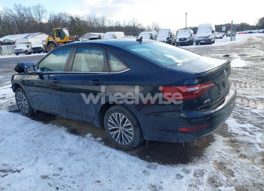 Photo 3 of 2021 Volkswagen Jetta 1.4T R-LINE/1.4T S/1.4T SE (VIN 3VWC57BU2MM093594)