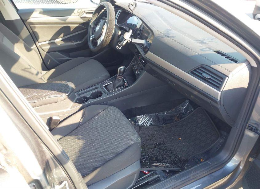 Photo 5 of 2021 Volkswagen Jetta 1.4T R-LINE/1.4T S/1.4T SE (VIN 3VWC57BU2MM099198)