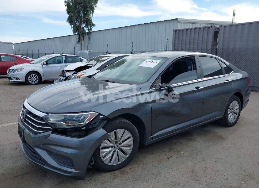 Photo 6 of 2019 Volkswagen Jetta 1.4T R-LINE/1.4T S/1.4T SE (VIN 3VWC57BU3KM018416)