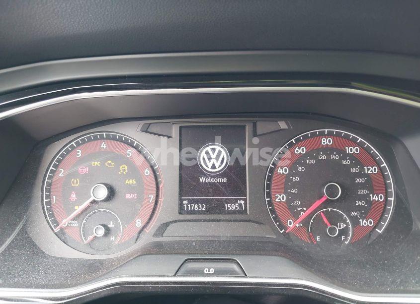 Photo 7 of 2019 Volkswagen Jetta 1.4T R-LINE/1.4T S/1.4T SE (VIN 3VWC57BU3KM018416)