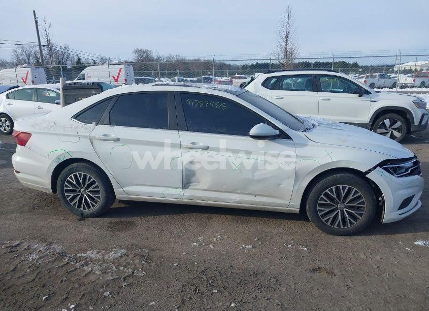 Photo 13 of 2019 Volkswagen Jetta 1.4T R-LINE/1.4T S/1.4T SE (VIN 3VWC57BU3KM072492)