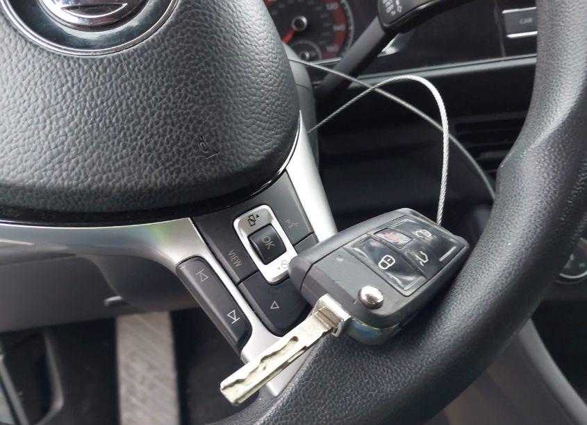 Photo 11 of 2019 Volkswagen Jetta 1.4T R-LINE/1.4T S/1.4T SE (VIN 3VWC57BU3KM075019)