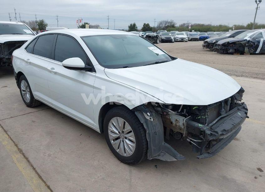 2019 Volkswagen Jetta 1.4T R-LINE/1.4T S/1.4T SE (VIN 3VWC57BU3KM079782) main photo