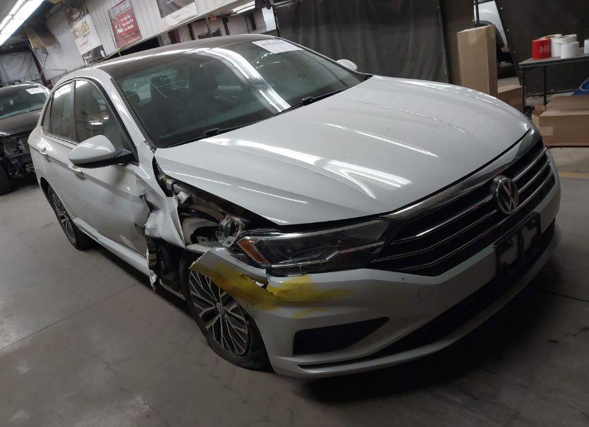 2019 Volkswagen Jetta 1.4T R-LINE/1.4T S/1.4T SE (VIN 3VWC57BU3KM082973) main photo