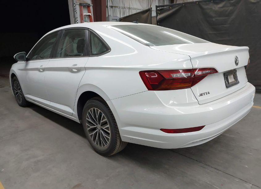 Photo 3 of 2019 Volkswagen Jetta 1.4T R-LINE/1.4T S/1.4T SE (VIN 3VWC57BU3KM082973)