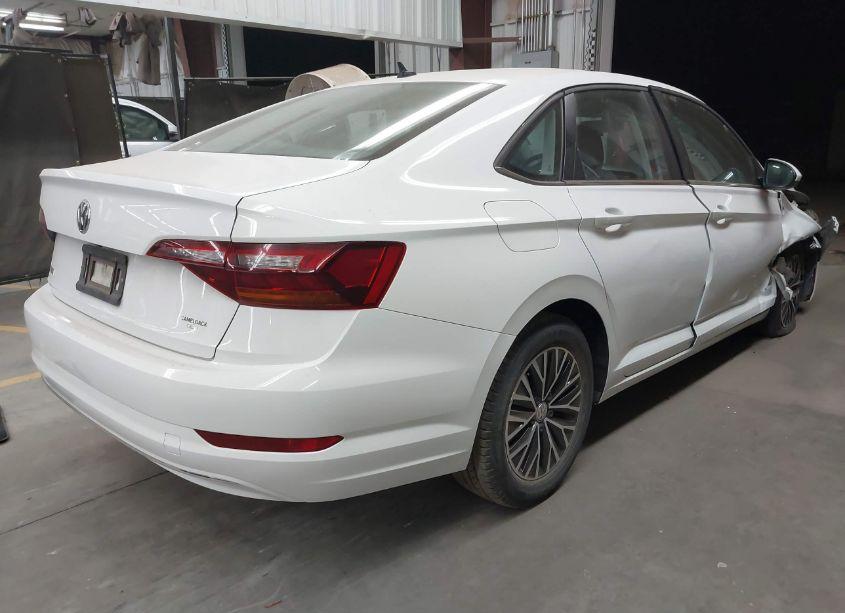 Photo 4 of 2019 Volkswagen Jetta 1.4T R-LINE/1.4T S/1.4T SE (VIN 3VWC57BU3KM082973)