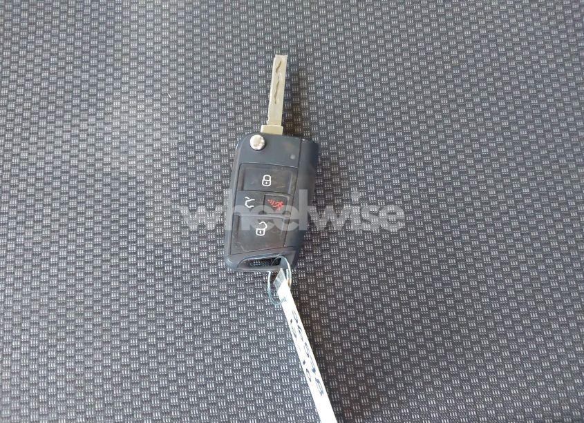 Photo 11 of 2019 Volkswagen Jetta 1.4T R-LINE/1.4T S/1.4T SE (VIN 3VWC57BU3KM092029)