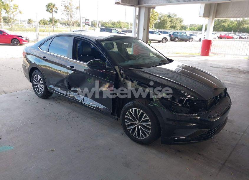 2019 Volkswagen Jetta 1.4T R-LINE/1.4T S/1.4T SE (VIN 3VWC57BU3KM126485) main photo