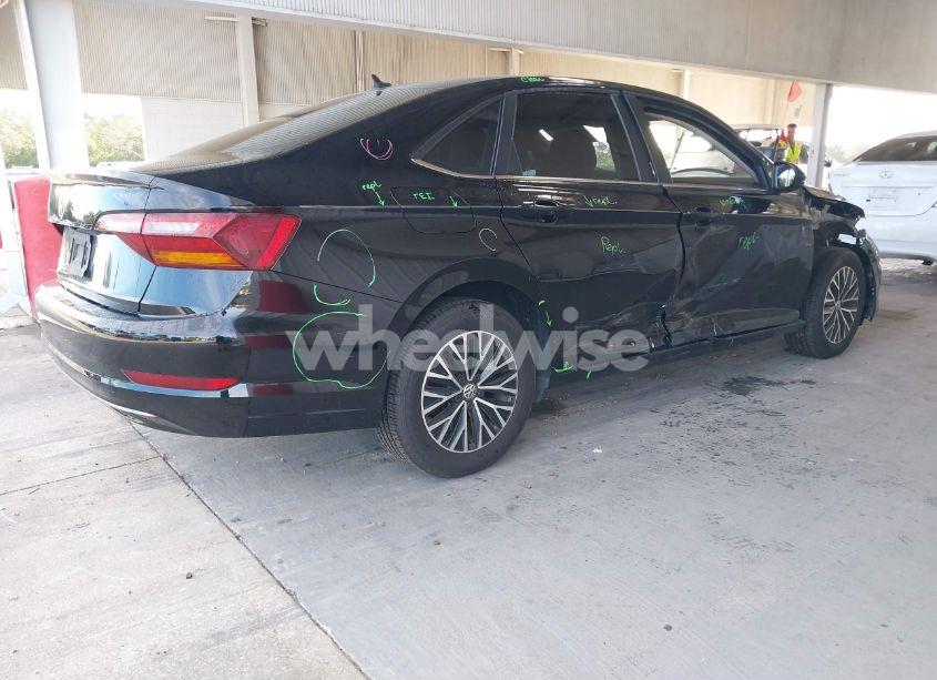 Photo 4 of 2019 Volkswagen Jetta 1.4T R-LINE/1.4T S/1.4T SE (VIN 3VWC57BU3KM126485)