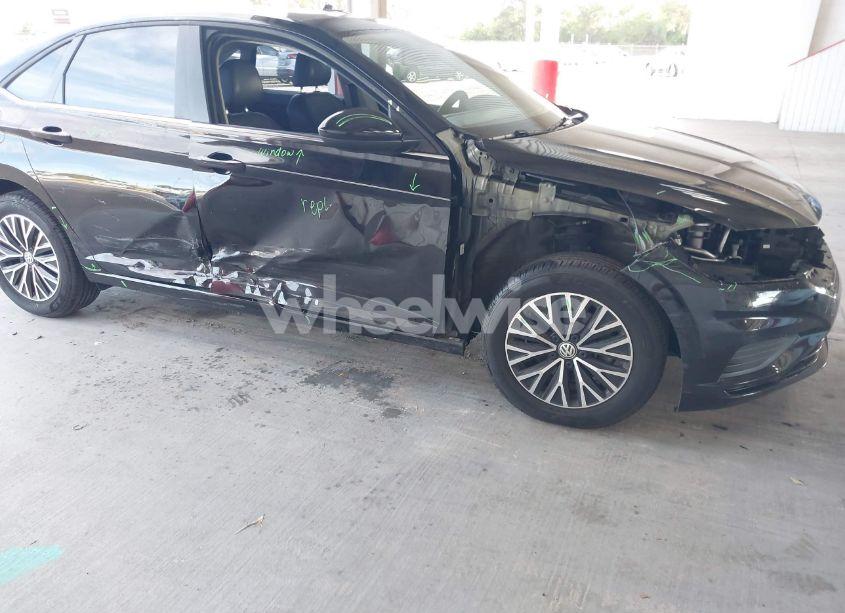 Photo 6 of 2019 Volkswagen Jetta 1.4T R-LINE/1.4T S/1.4T SE (VIN 3VWC57BU3KM126485)