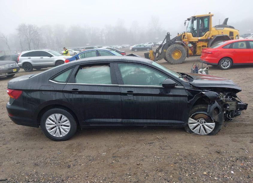 Photo 13 of 2019 Volkswagen Jetta 1.4T R-LINE/1.4T S/1.4T SE (VIN 3VWC57BU3KM138152)