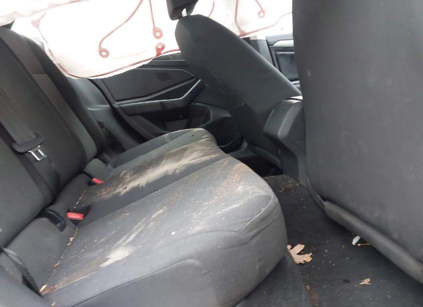 Photo 8 of 2019 Volkswagen Jetta 1.4T R-LINE/1.4T S/1.4T SE (VIN 3VWC57BU3KM138152)