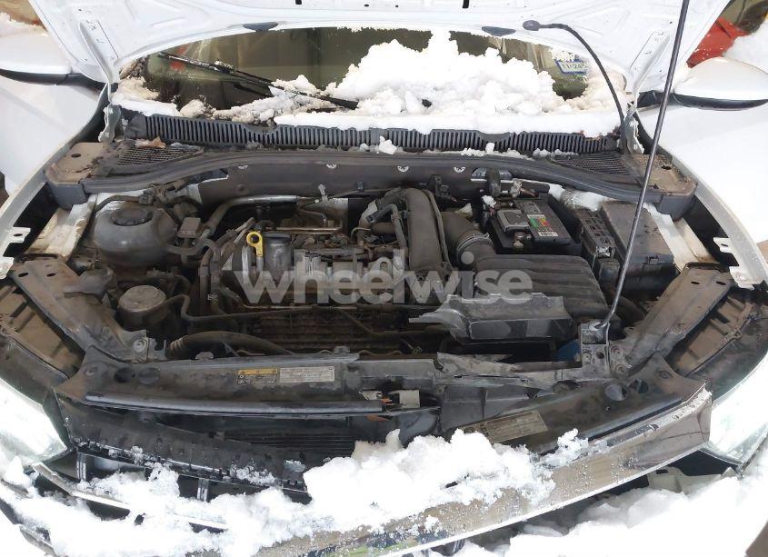 Photo 10 of 2019 Volkswagen Jetta (VIN 3VWC57BU3KM172558)