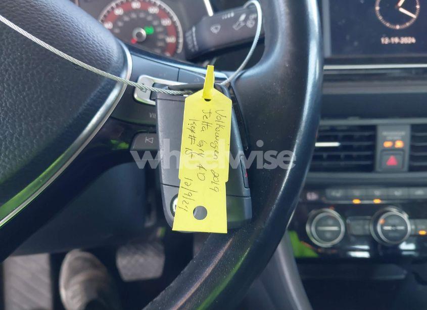 Photo 11 of 2019 Volkswagen Jetta 1.4T R-LINE/1.4T S/1.4T SE (VIN 3VWC57BU3KM247159)