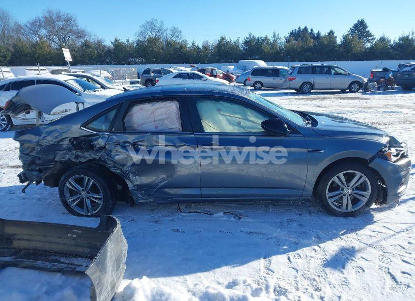 Photo 13 of 2019 Volkswagen Jetta 1.4T R-LINE/1.4T S/1.4T SE (VIN 3VWC57BU3KM270215)