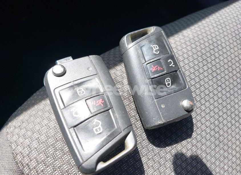 Photo 11 of 2019 Volkswagen Jetta 1.4T R-LINE/1.4T S/1.4T SE (VIN 3VWC57BU3KM273289)