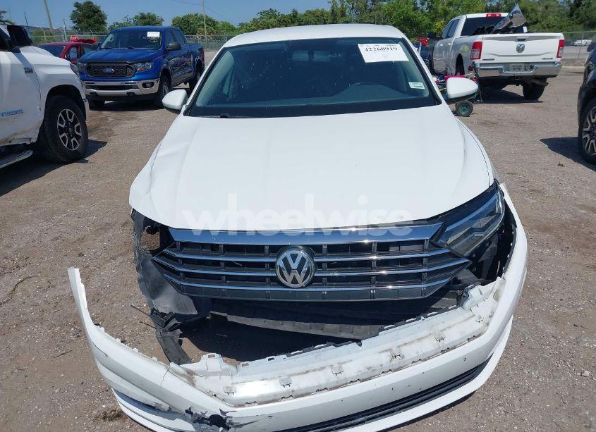 Photo 12 of 2019 Volkswagen Jetta 1.4T R-LINE/1.4T S/1.4T SE (VIN 3VWC57BU3KM273289)