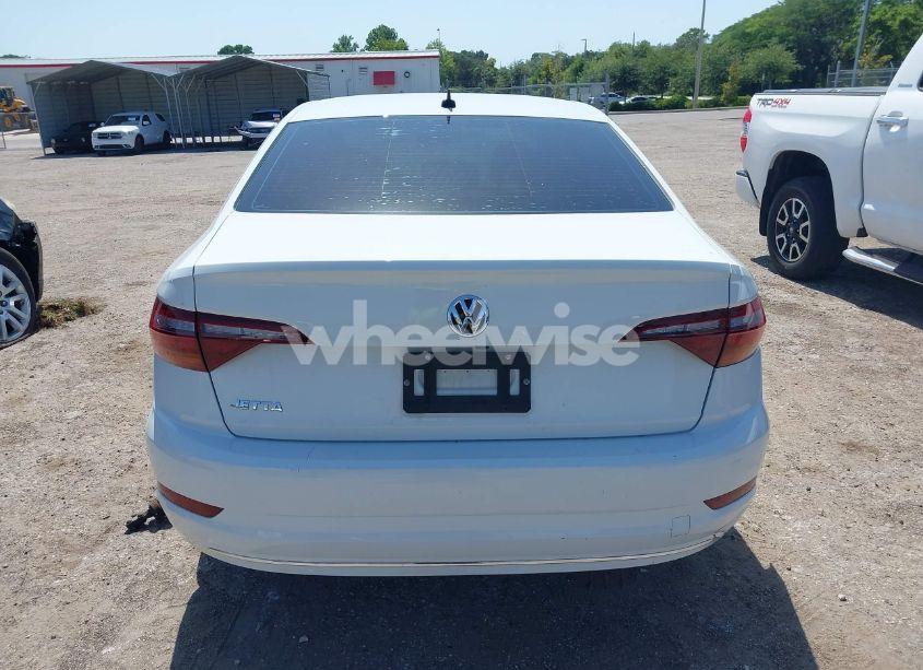 Photo 16 of 2019 Volkswagen Jetta 1.4T R-LINE/1.4T S/1.4T SE (VIN 3VWC57BU3KM273289)