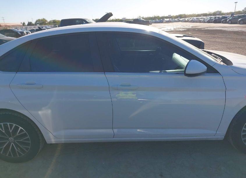 Photo 13 of 2021 Volkswagen Jetta 1.4T R-LINE/1.4T S/1.4T SE (VIN 3VWC57BU3MM005961)