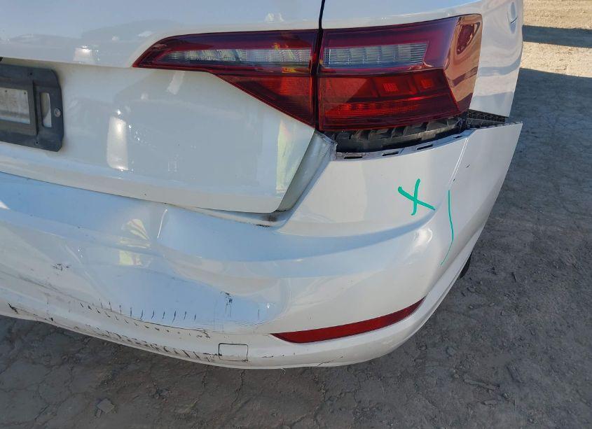 Photo 6 of 2021 Volkswagen Jetta 1.4T R-LINE/1.4T S/1.4T SE (VIN 3VWC57BU3MM005961)