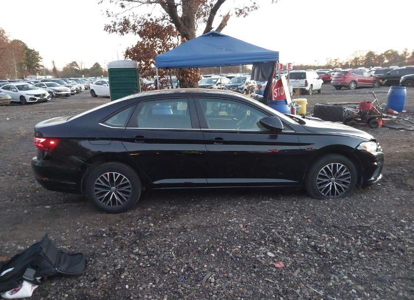 Photo 13 of 2021 Volkswagen Jetta 1.4T R-LINE/1.4T S/1.4T SE (VIN 3VWC57BU3MM012117)