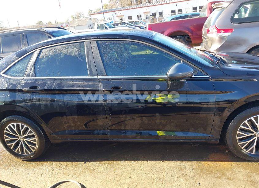 Photo 13 of 2021 Volkswagen Jetta 1.4T R-LINE/1.4T S/1.4T SE (VIN 3VWC57BU3MM013610)