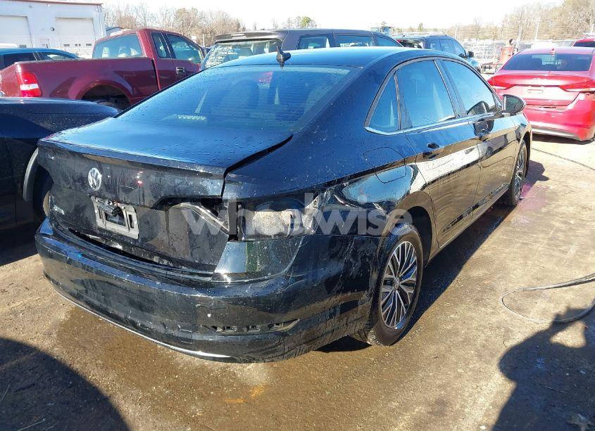 Photo 4 of 2021 Volkswagen Jetta 1.4T R-LINE/1.4T S/1.4T SE (VIN 3VWC57BU3MM013610)