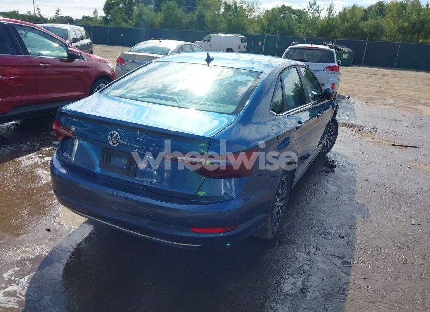 Photo 4 of 2021 Volkswagen Jetta 1.4T R-LINE/1.4T S/1.4T SE (VIN 3VWC57BU3MM065612)