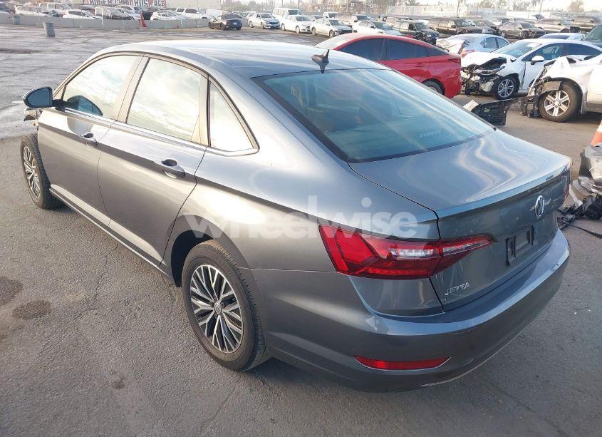 Photo 3 of 2021 Volkswagen Jetta 1.4T R-LINE/1.4T S/1.4T SE (VIN 3VWC57BU3MM087755)