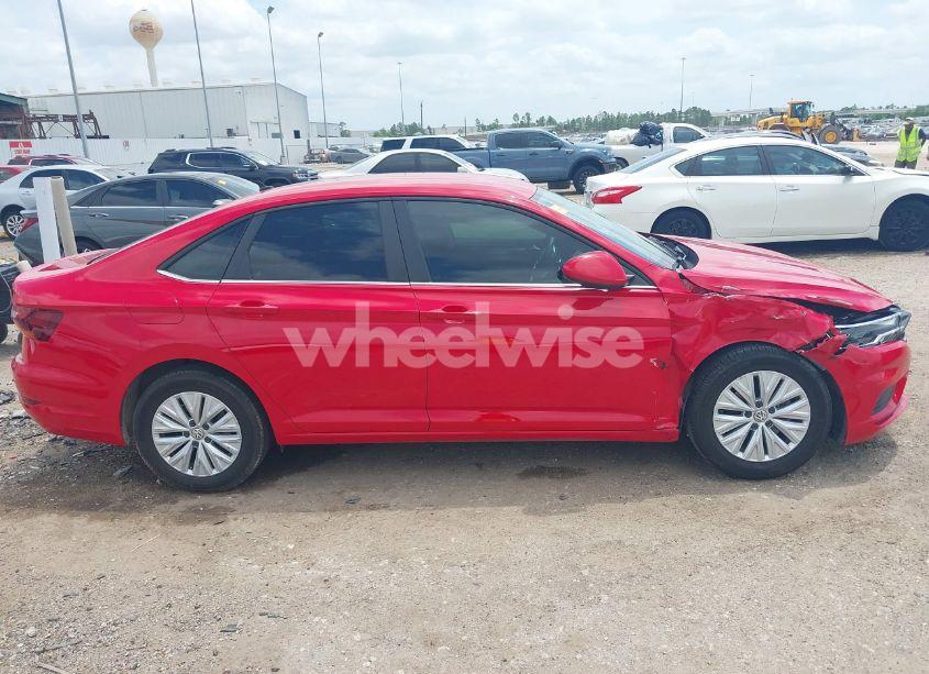Photo 13 of 2019 Volkswagen Jetta 1.4T R-LINE/1.4T S/1.4T SE (VIN 3VWC57BU4KM025035)