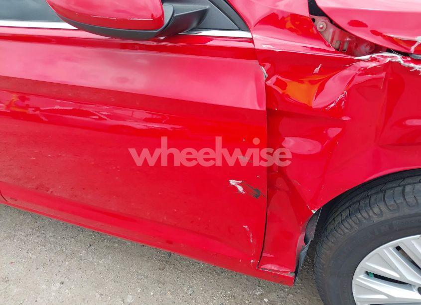 Photo 17 of 2019 Volkswagen Jetta 1.4T R-LINE/1.4T S/1.4T SE (VIN 3VWC57BU4KM025035)