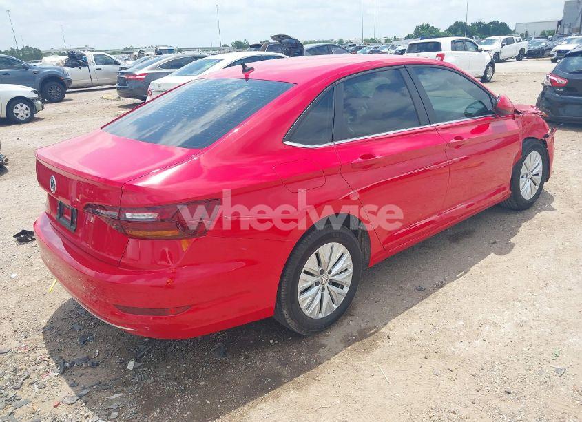 Photo 4 of 2019 Volkswagen Jetta 1.4T R-LINE/1.4T S/1.4T SE (VIN 3VWC57BU4KM025035)