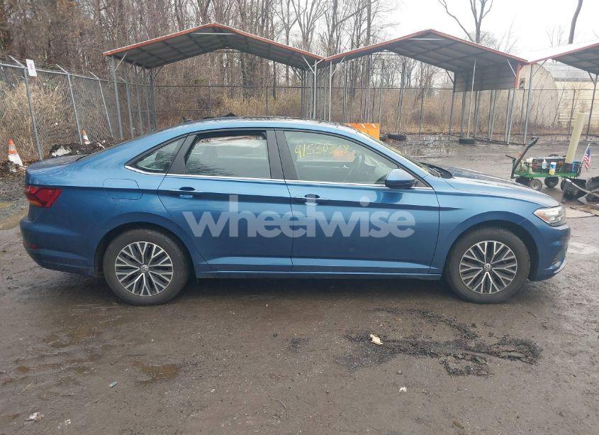 Photo 12 of 2019 Volkswagen Jetta (VIN 3VWC57BU4KM056124)