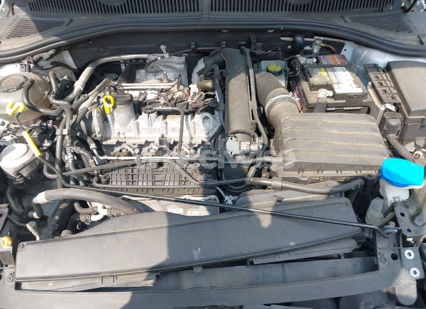 Photo 10 of 2019 Volkswagen Jetta 1.4T R-LINE/1.4T S/1.4T SE (VIN 3VWC57BU4KM075787)