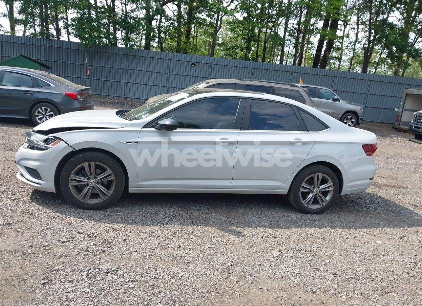 Photo 14 of 2019 Volkswagen Jetta 1.4T R-LINE/1.4T S/1.4T SE (VIN 3VWC57BU4KM075787)
