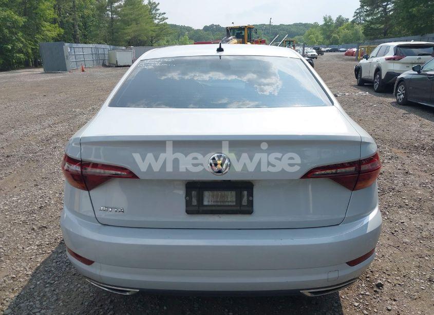 Photo 16 of 2019 Volkswagen Jetta 1.4T R-LINE/1.4T S/1.4T SE (VIN 3VWC57BU4KM075787)