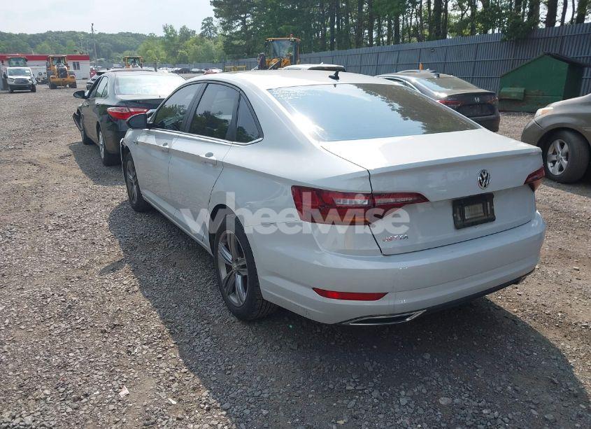 Photo 3 of 2019 Volkswagen Jetta 1.4T R-LINE/1.4T S/1.4T SE (VIN 3VWC57BU4KM075787)