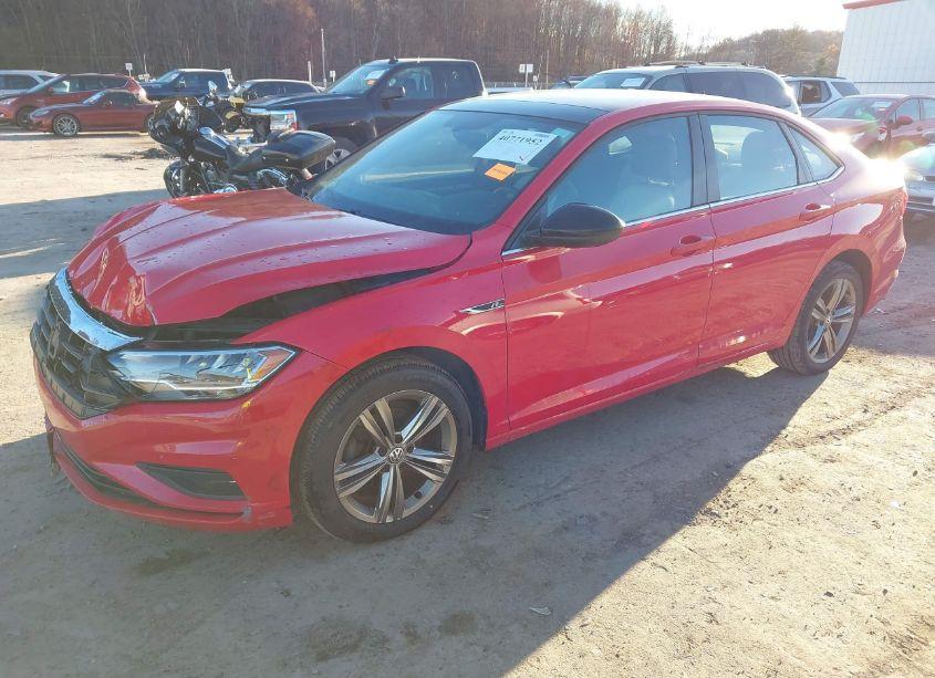 Photo 2 of 2019 Volkswagen Jetta (VIN 3VWC57BU4KM099796)