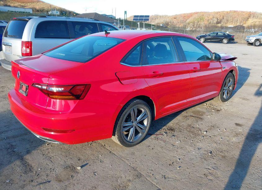 Photo 4 of 2019 Volkswagen Jetta (VIN 3VWC57BU4KM099796)