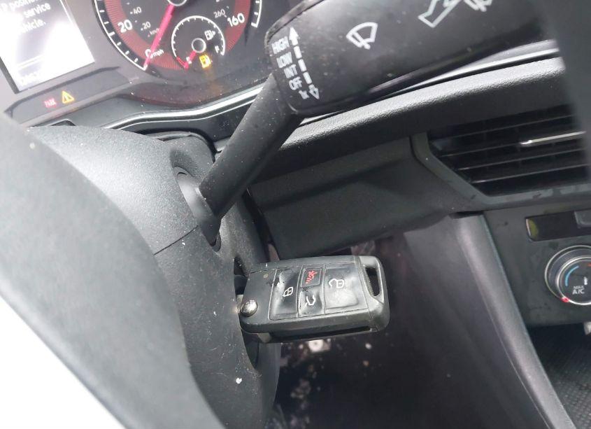 Photo 11 of 2019 Volkswagen Jetta 1.4T R-LINE/1.4T S/1.4T SE (VIN 3VWC57BU4KM197730)