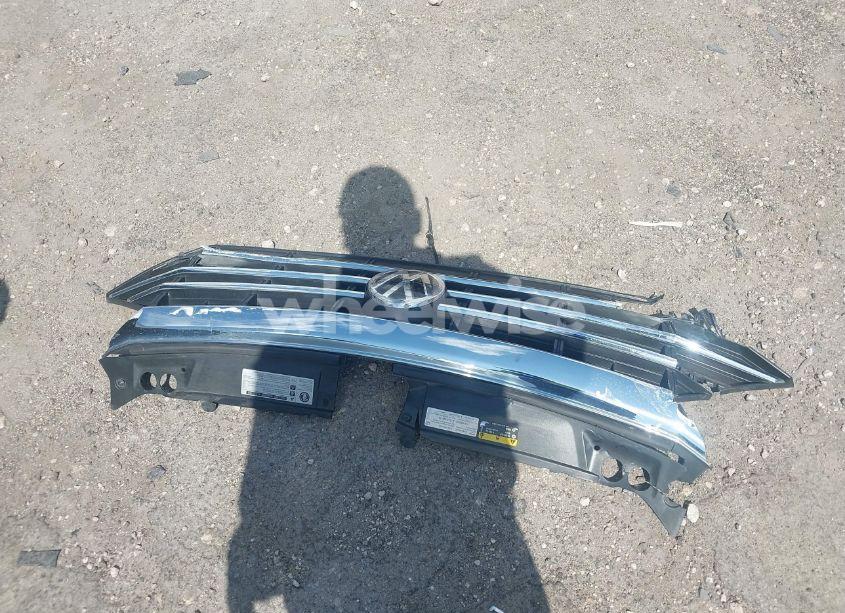 Photo 12 of 2019 Volkswagen Jetta 1.4T R-LINE/1.4T S/1.4T SE (VIN 3VWC57BU4KM201713)