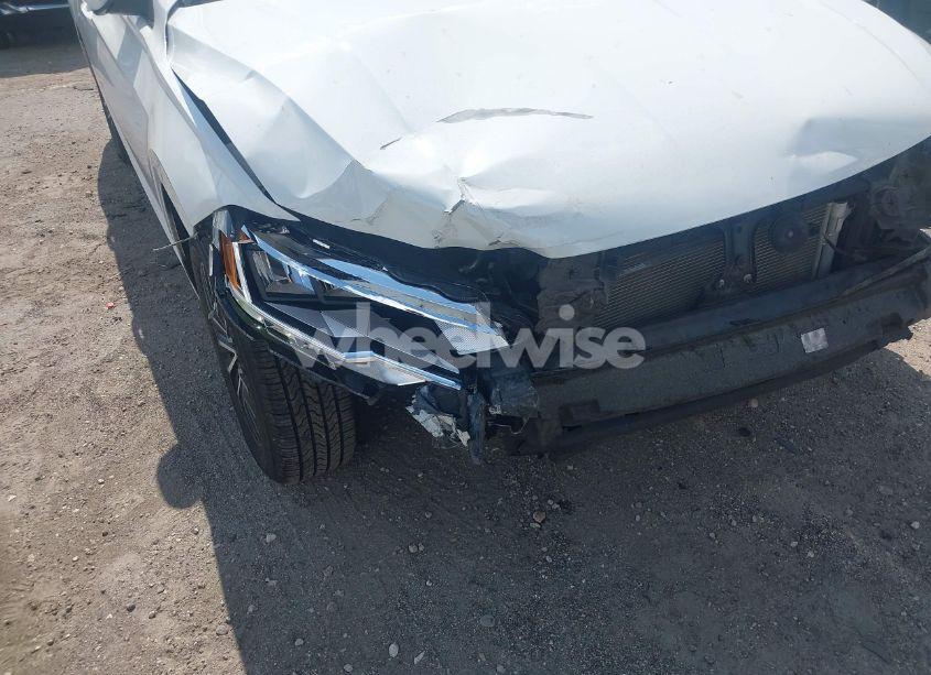 Photo 6 of 2019 Volkswagen Jetta 1.4T R-LINE/1.4T S/1.4T SE (VIN 3VWC57BU4KM201713)