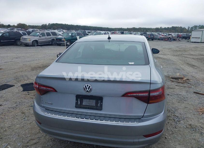 Photo 16 of 2019 Volkswagen Jetta 1.4T R-LINE/1.4T S/1.4T SE (VIN 3VWC57BU4KM204319)