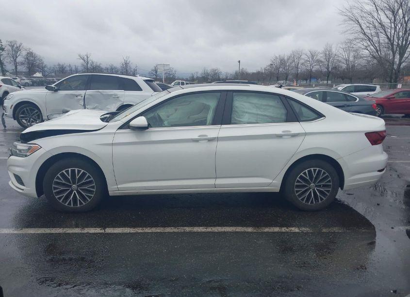 Photo 14 of 2019 Volkswagen Jetta 1.4T R-LINE/1.4T S/1.4T SE (VIN 3VWC57BU4KM242097)