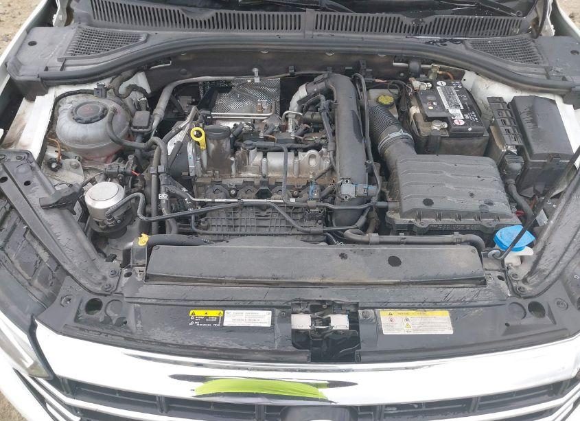 Photo 10 of 2020 Volkswagen Jetta 1.4T R-LINE/1.4T S/1.4T SE (VIN 3VWC57BU4LM091392)