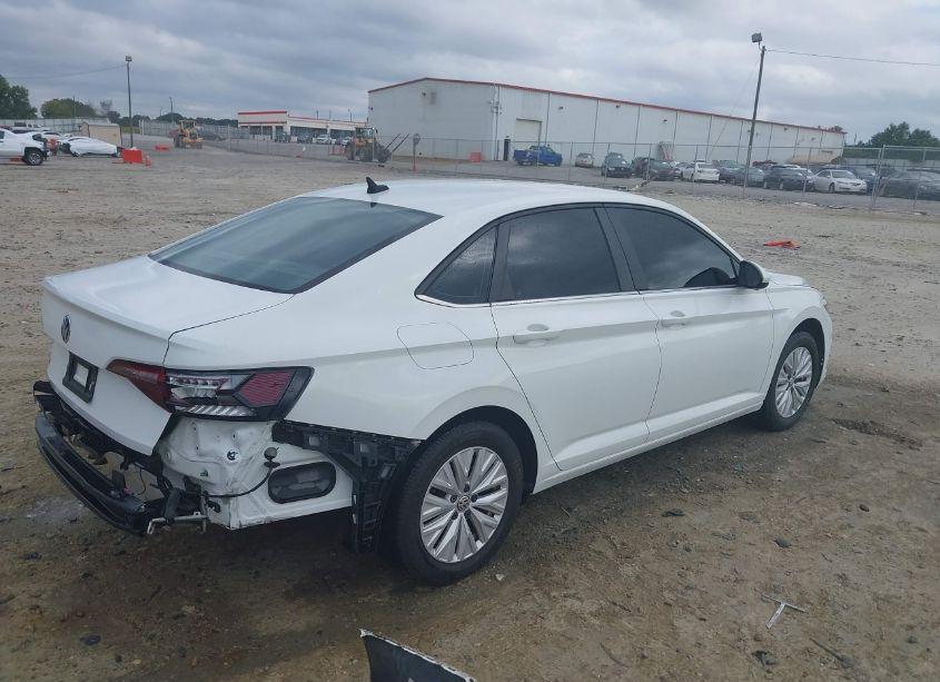 Photo 4 of 2020 Volkswagen Jetta 1.4T R-LINE/1.4T S/1.4T SE (VIN 3VWC57BU4LM091392)