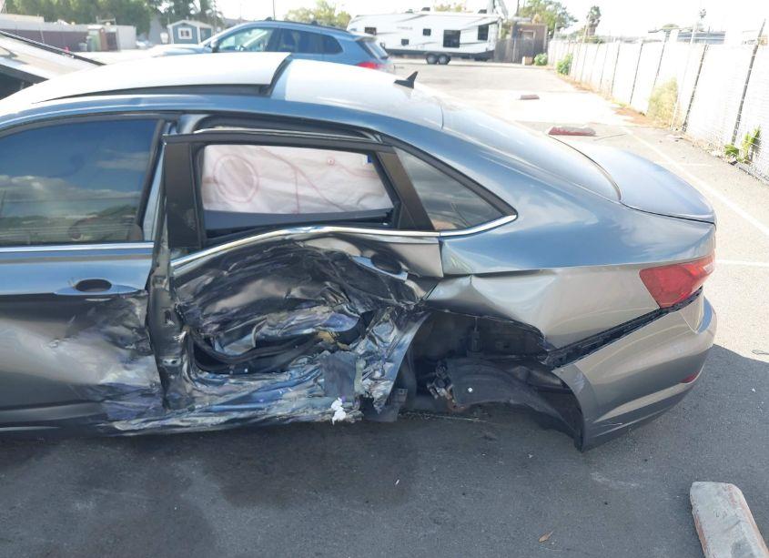 Photo 6 of 2021 Volkswagen Jetta (VIN 3VWC57BU4MM020825)