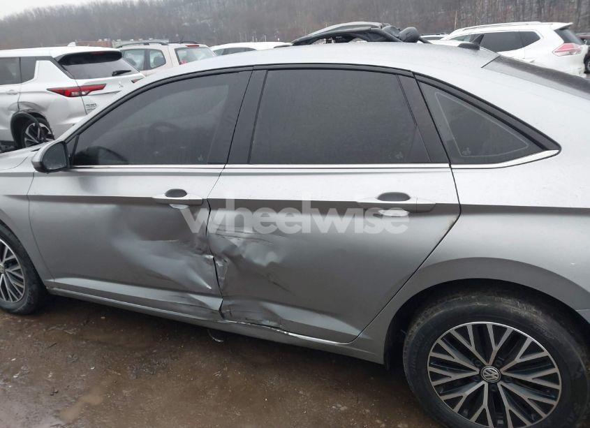 Photo 15 of 2021 Volkswagen Jetta N/A (VIN 3VWC57BU4MM063061)