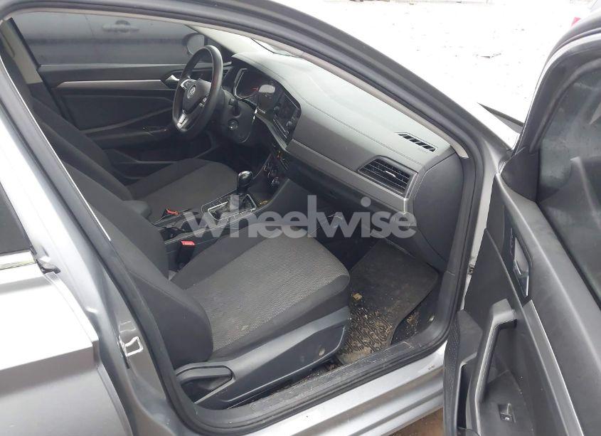 Photo 5 of 2021 Volkswagen Jetta N/A (VIN 3VWC57BU4MM063061)
